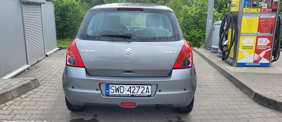 Suzuki Swift cena 15900 przebieg: 172000, rok produkcji 2008 z Jasień małe 529